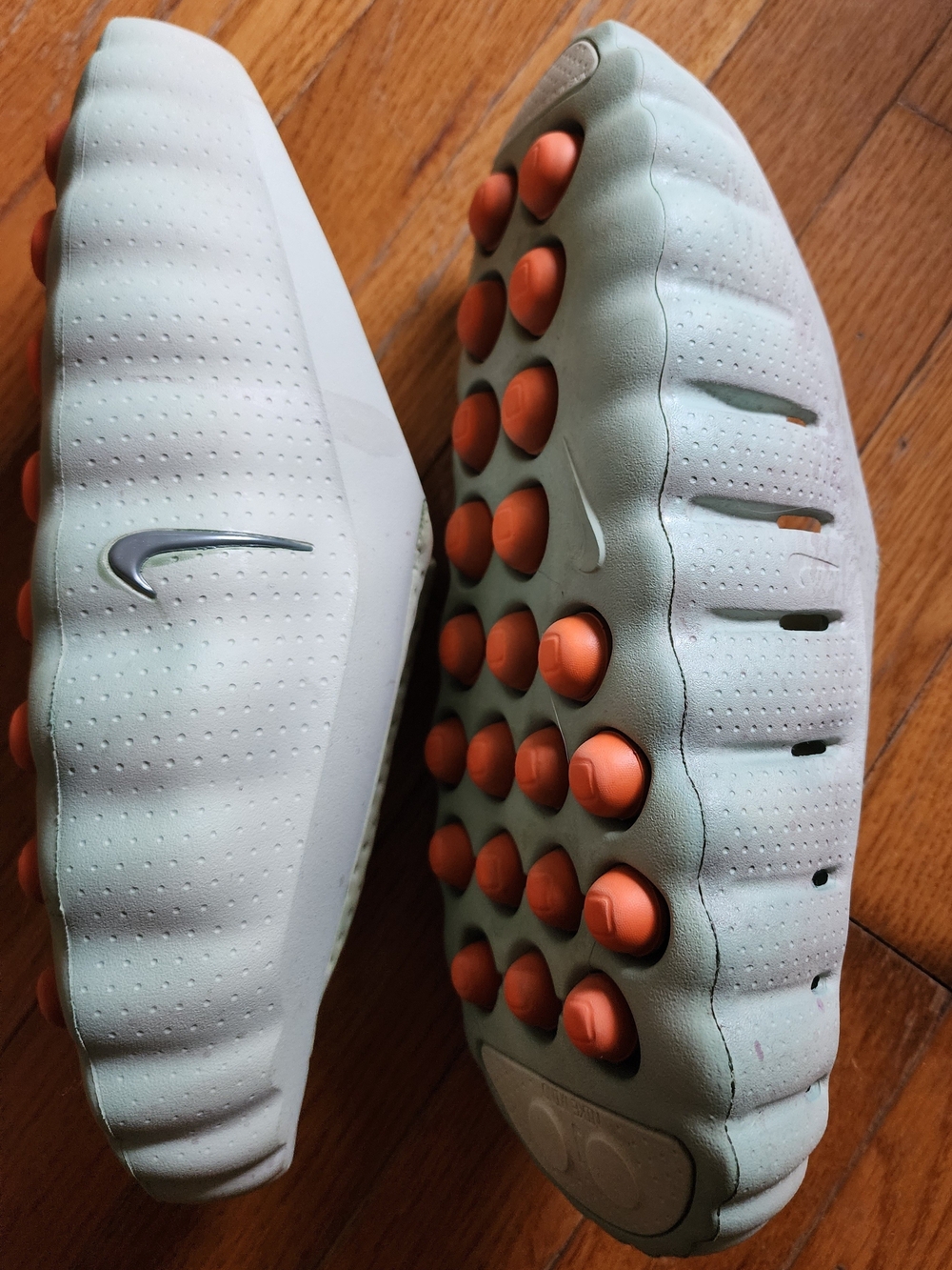 Nike Mind 001 Pregame Mule (also referred to as the Nike Mind Slide Light Olive - Picture 4 of 5